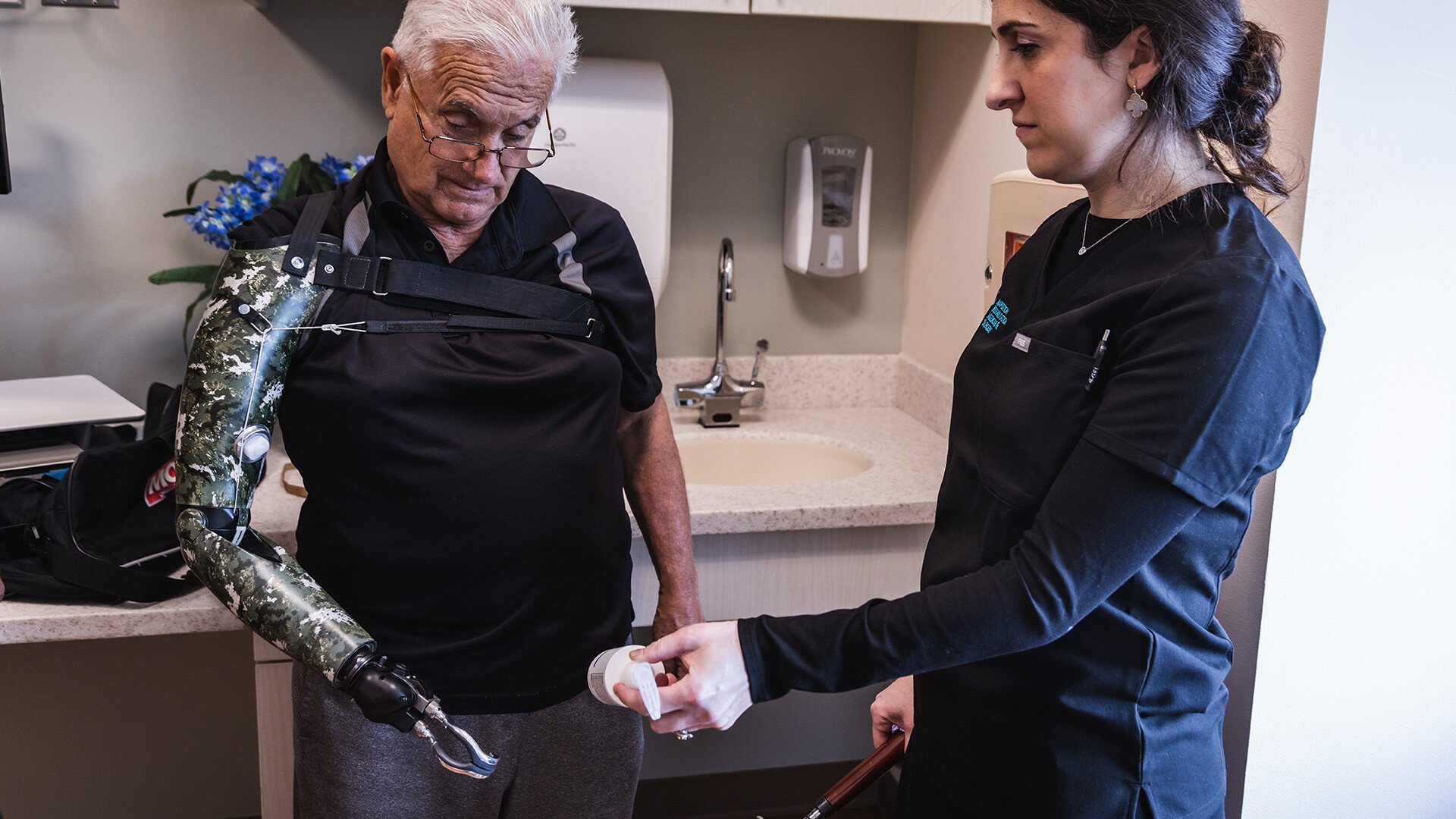 ARMS - Center for Hand and Upper Extremity Surgery (T2)-  Rehabilitation & Prosthetic Training copy